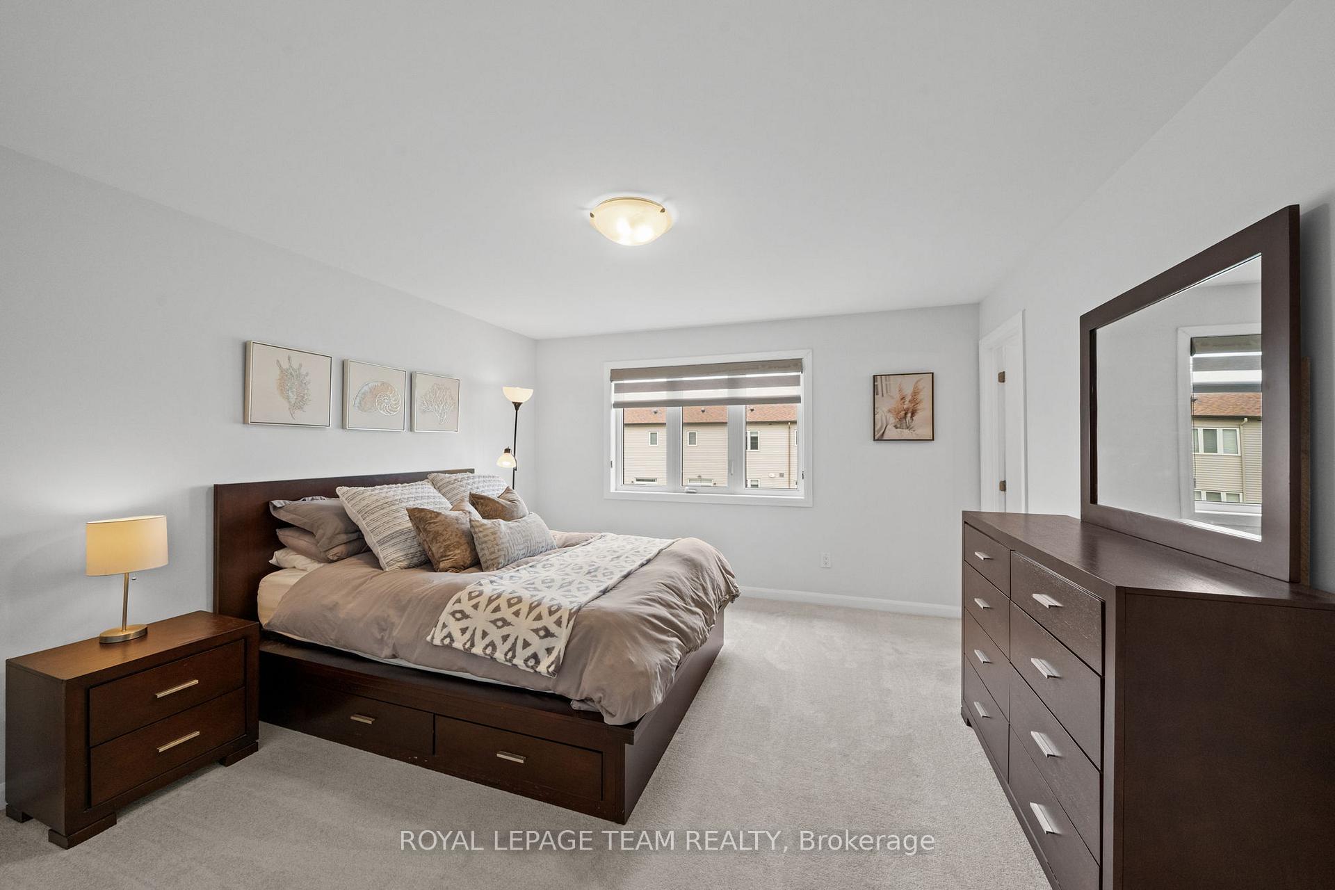 Photo 22 of 45 Finglas Court, Ottawa, Barrhaven - Half Moon Bay — HOMEH