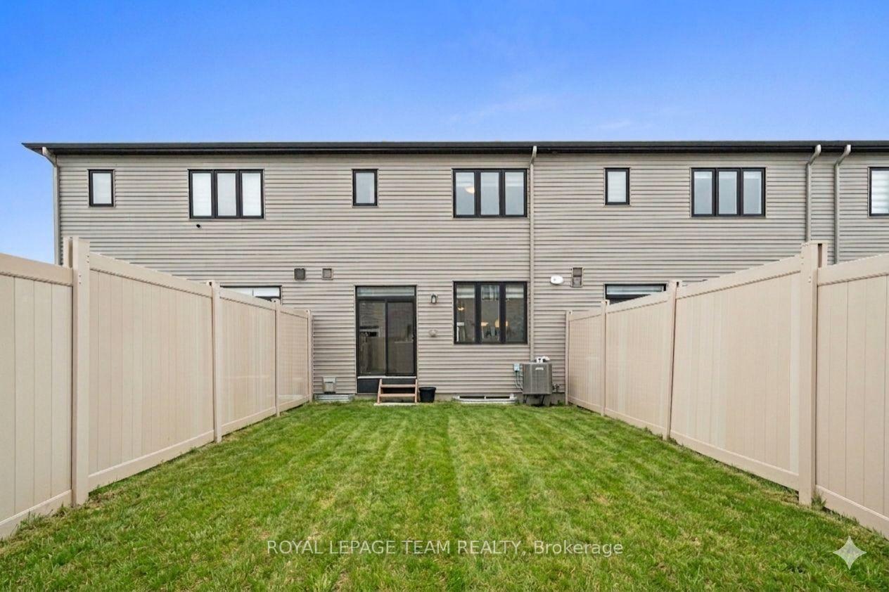 Photo 35 of 45 Finglas Court, Ottawa, Barrhaven - Half Moon Bay — HOMEH