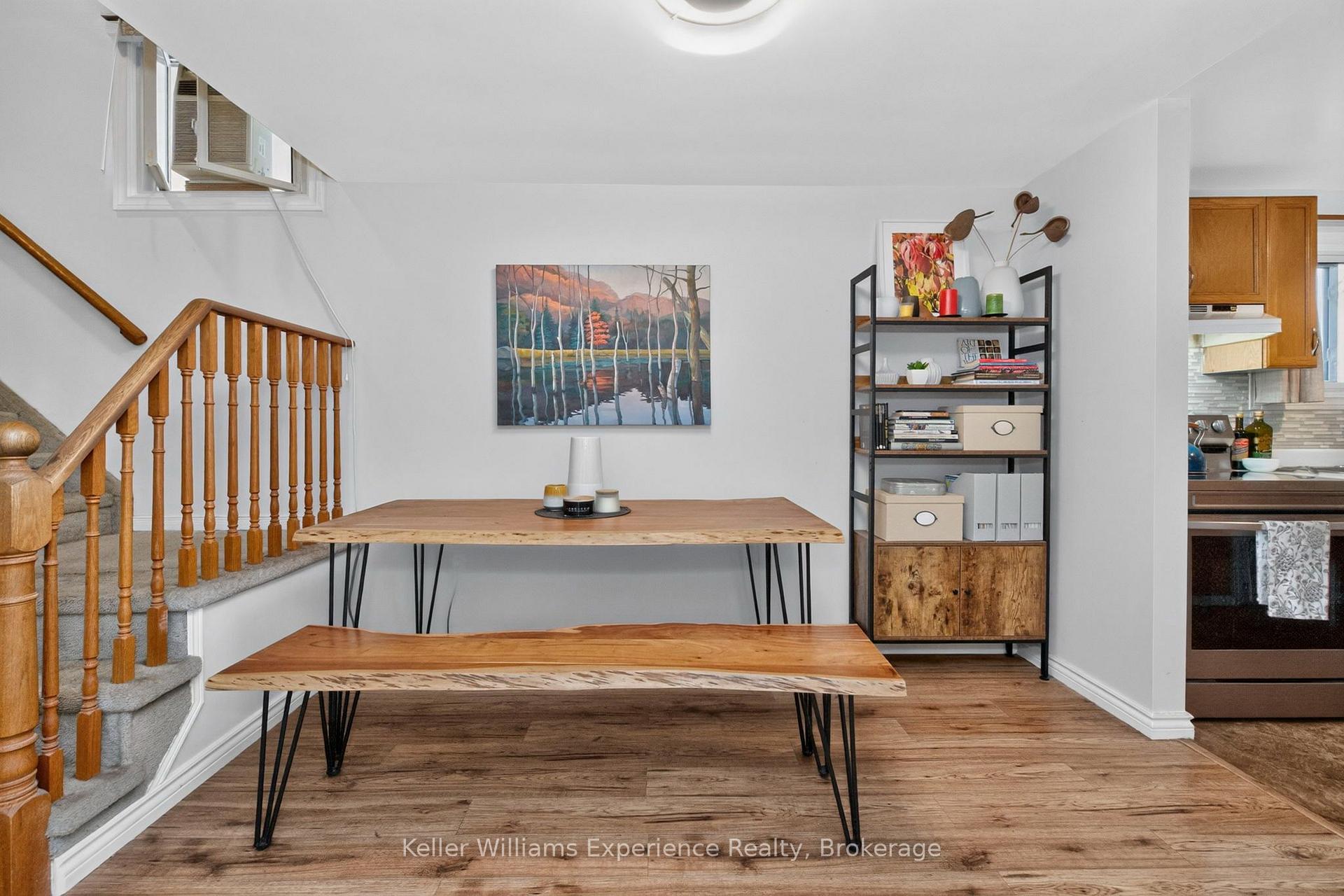 Photo 10 of 58 Maitland Drive, Barrie, Grove East — HOMEH