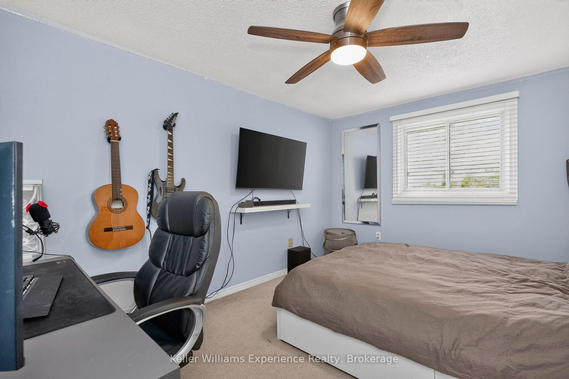 Photo 24 of 58 Maitland Drive, Barrie, Grove East — HOMEH