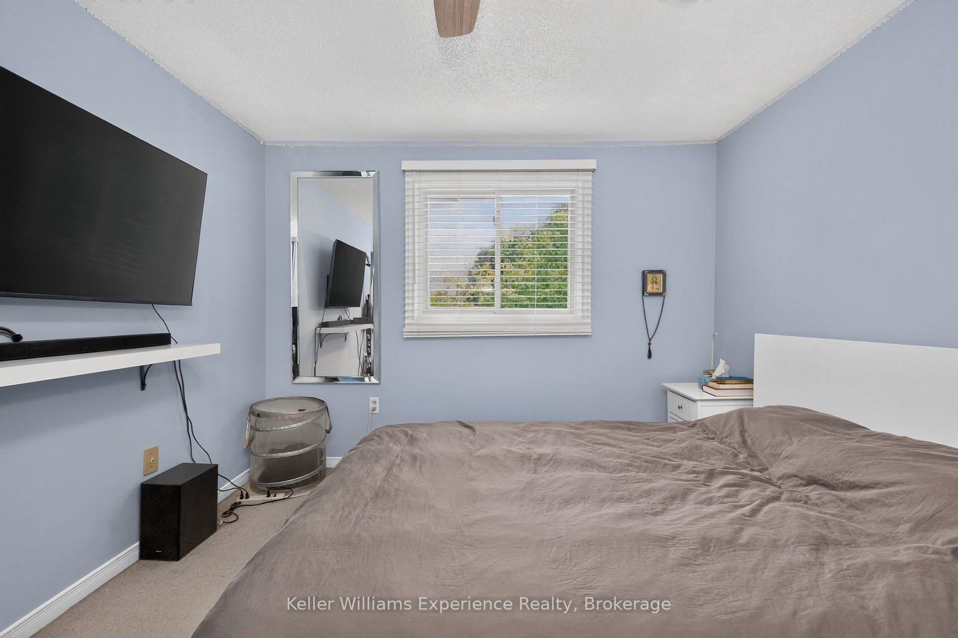 Photo 25 of 58 Maitland Drive, Barrie, Grove East — HOMEH
