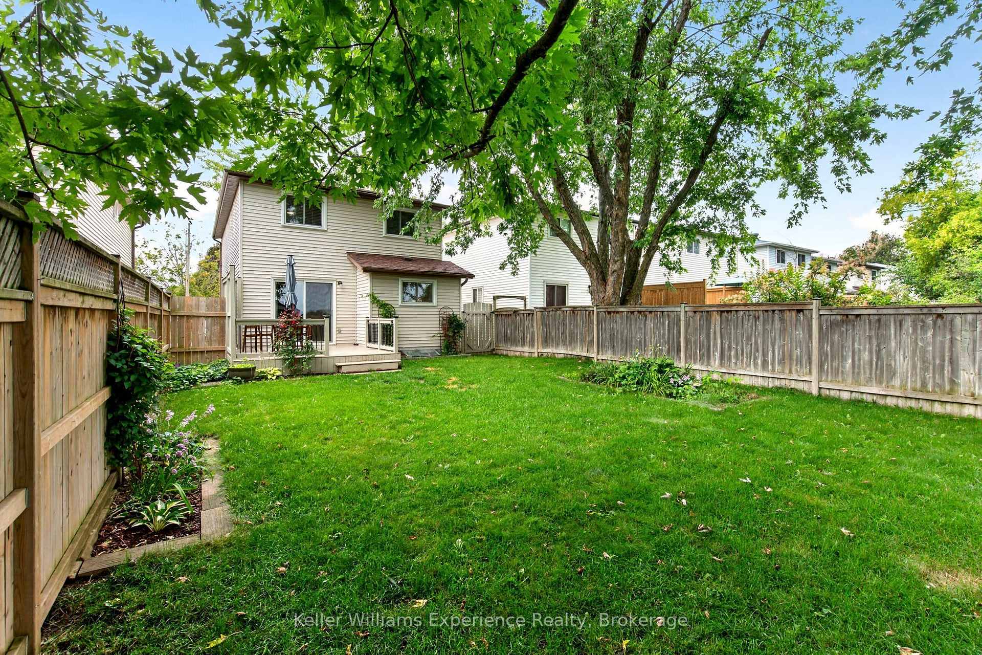 Photo 36 of 58 Maitland Drive, Barrie, Grove East — HOMEH