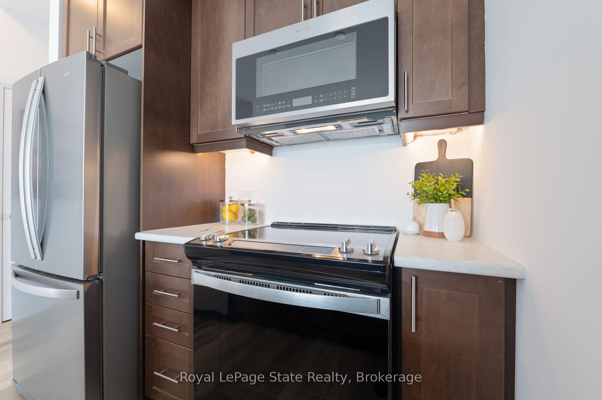Photo 3 of Unit 413, 470 Dundas Street E, Hamilton, Waterdown — HOMEH