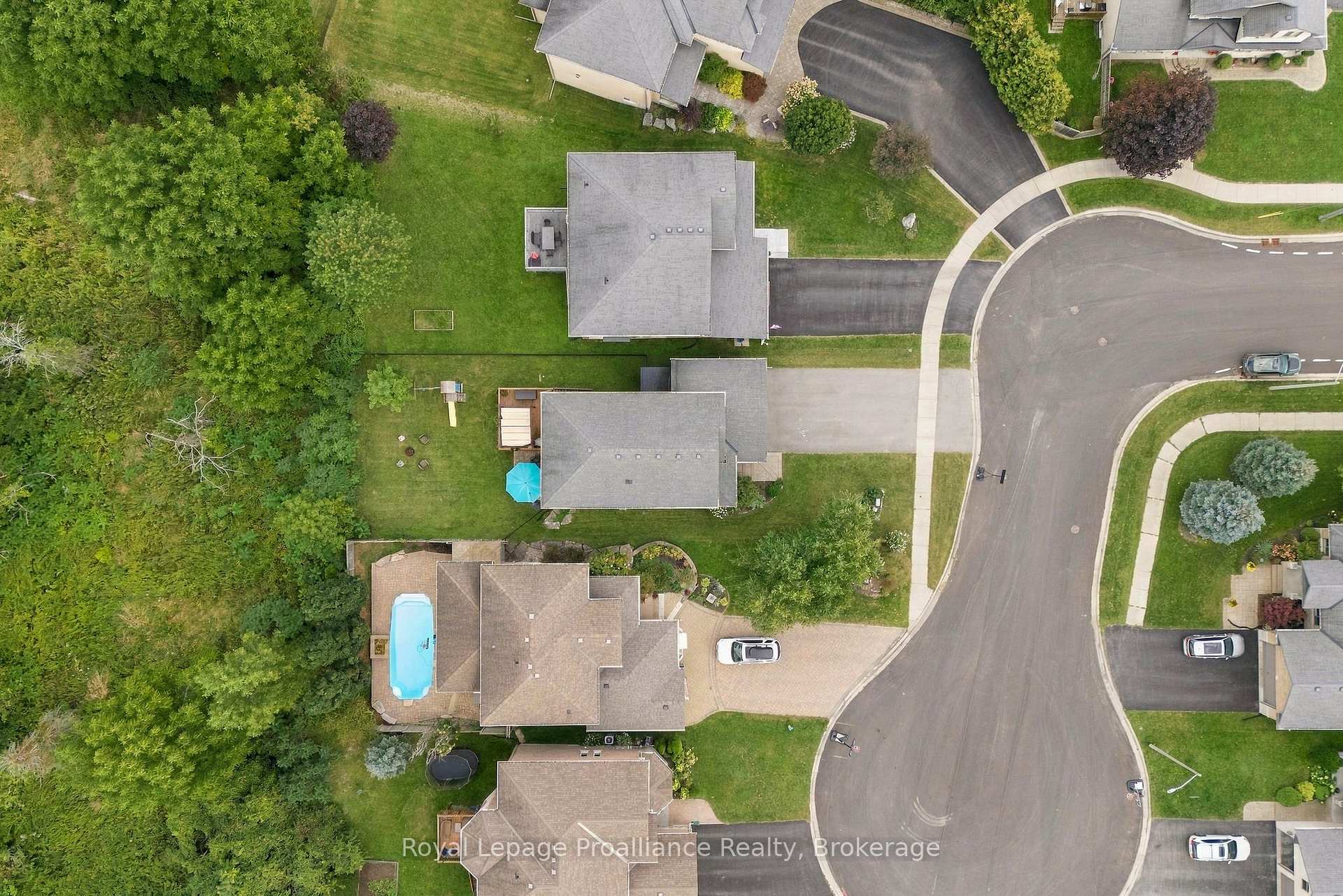 Photo 3 of 273 Avondale Road, Belleville, Belleville Ward — HOMEH