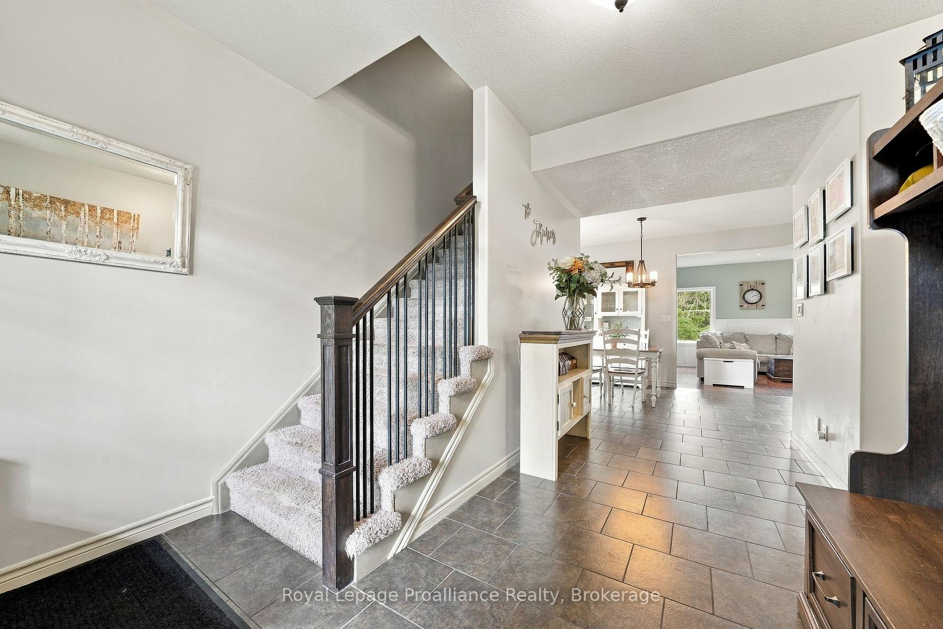 Photo 8 of 273 Avondale Road, Belleville, Belleville Ward — HOMEH