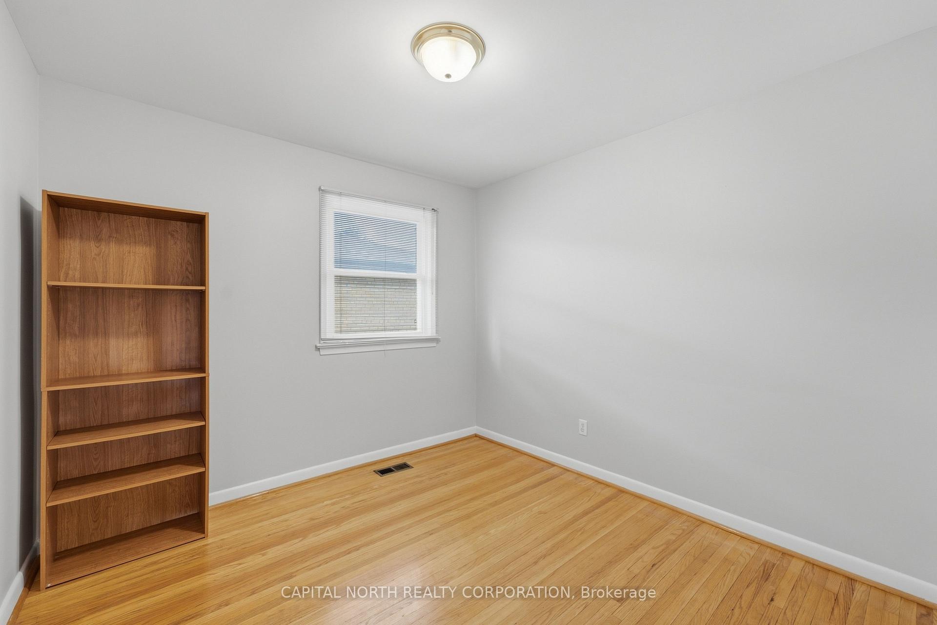 Photo 23 of 152 Katherine Road, North York, Downsview-Roding-CFB — HOMEH