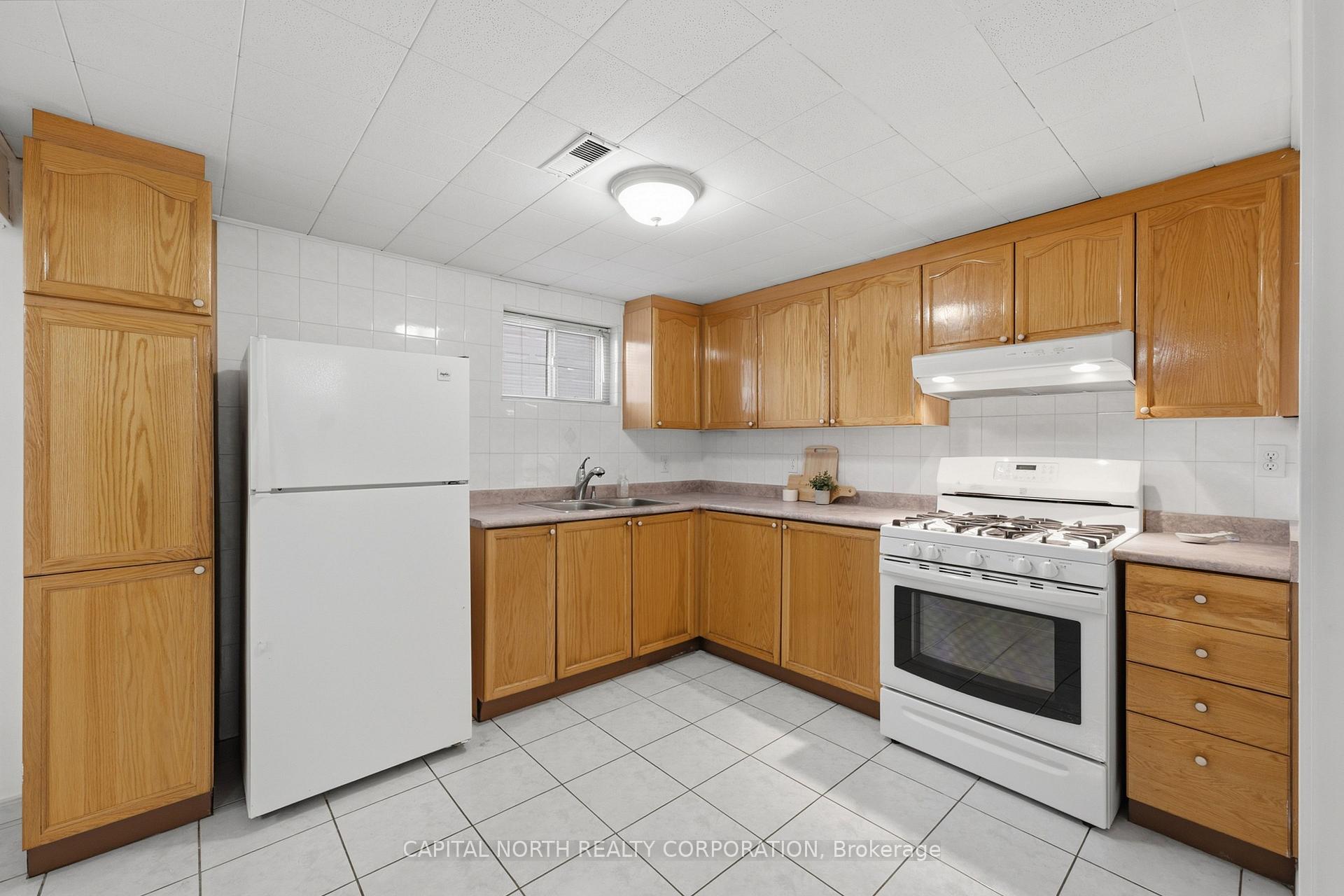 Photo 29 of 152 Katherine Road, North York, Downsview-Roding-CFB — HOMEH
