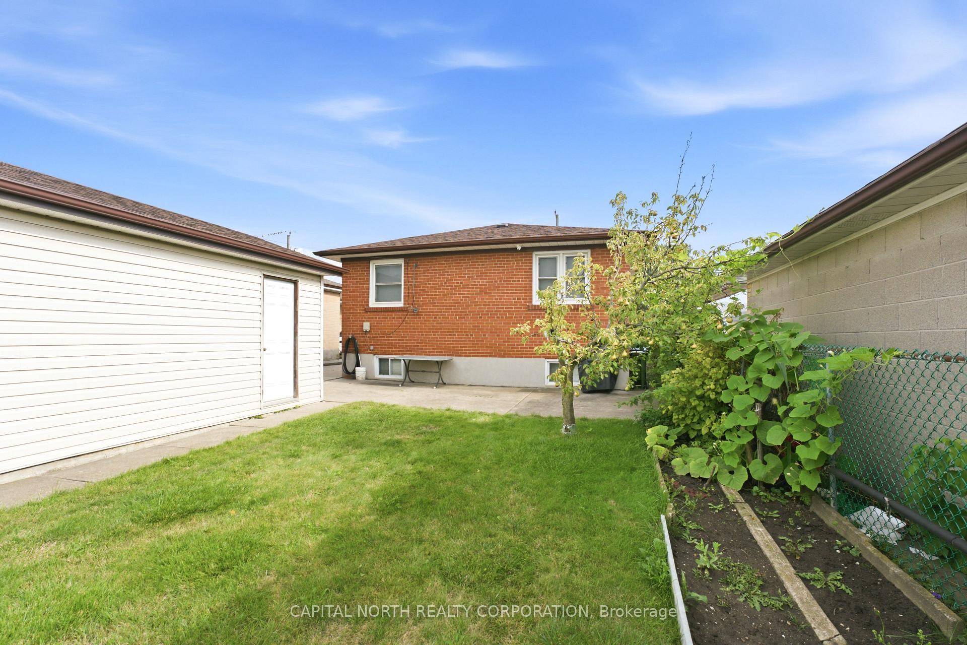Photo 47 of 152 Katherine Road, North York, Downsview-Roding-CFB — HOMEH