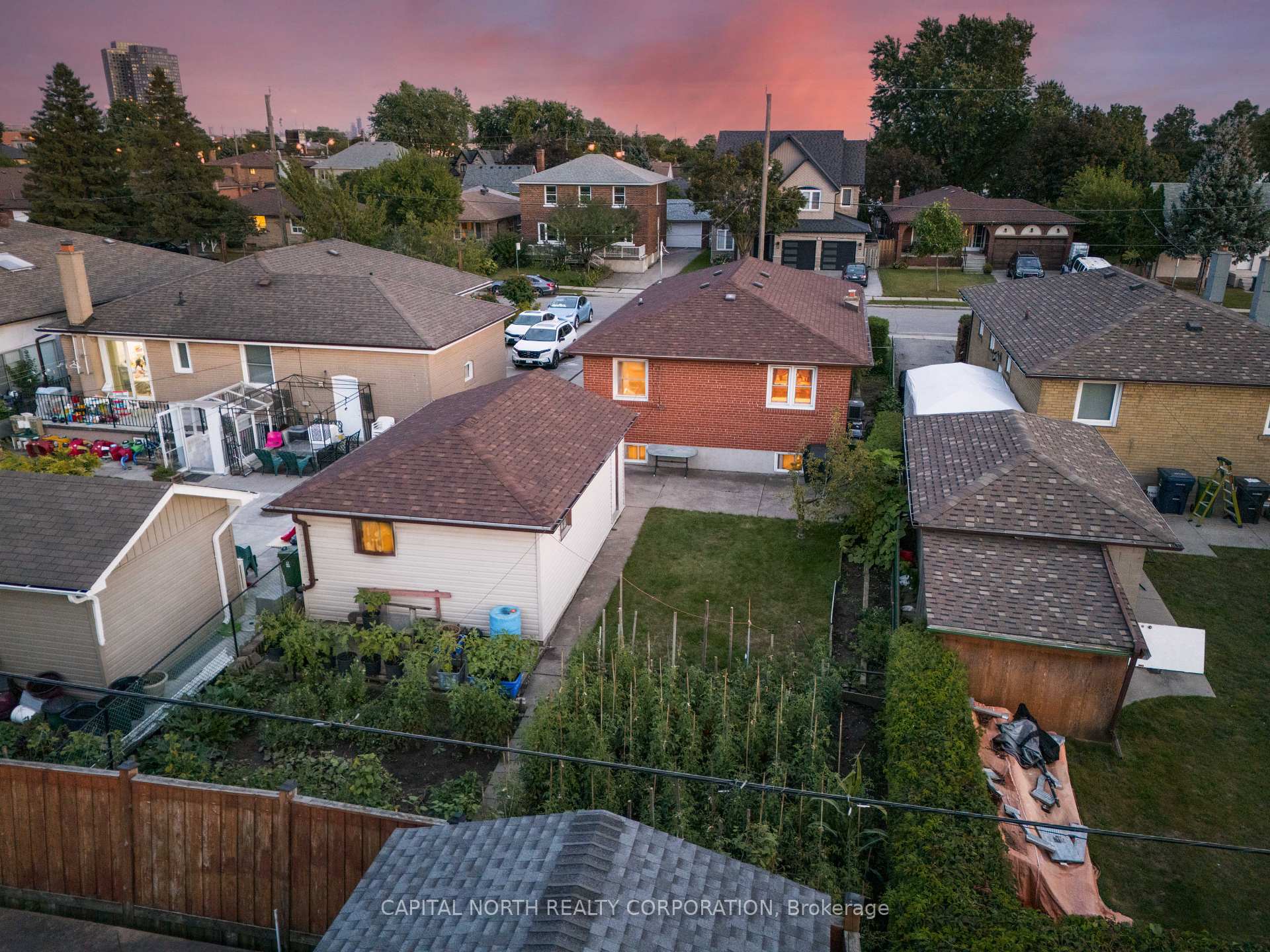 Photo 53 of 152 Katherine Road, North York, Downsview-Roding-CFB — HOMEH