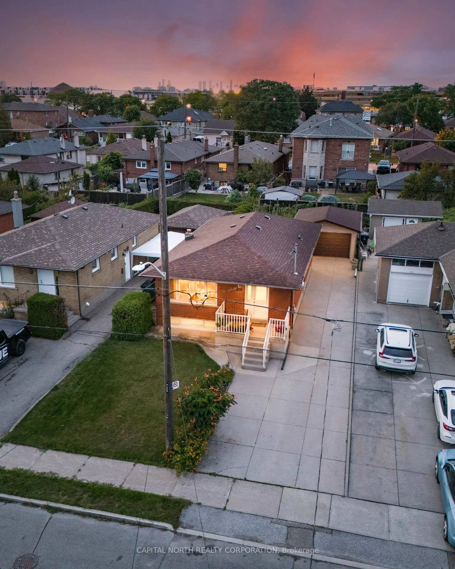 Photo 46 of 152 Katherine Road, North York, Downsview-Roding-CFB — HOMEH