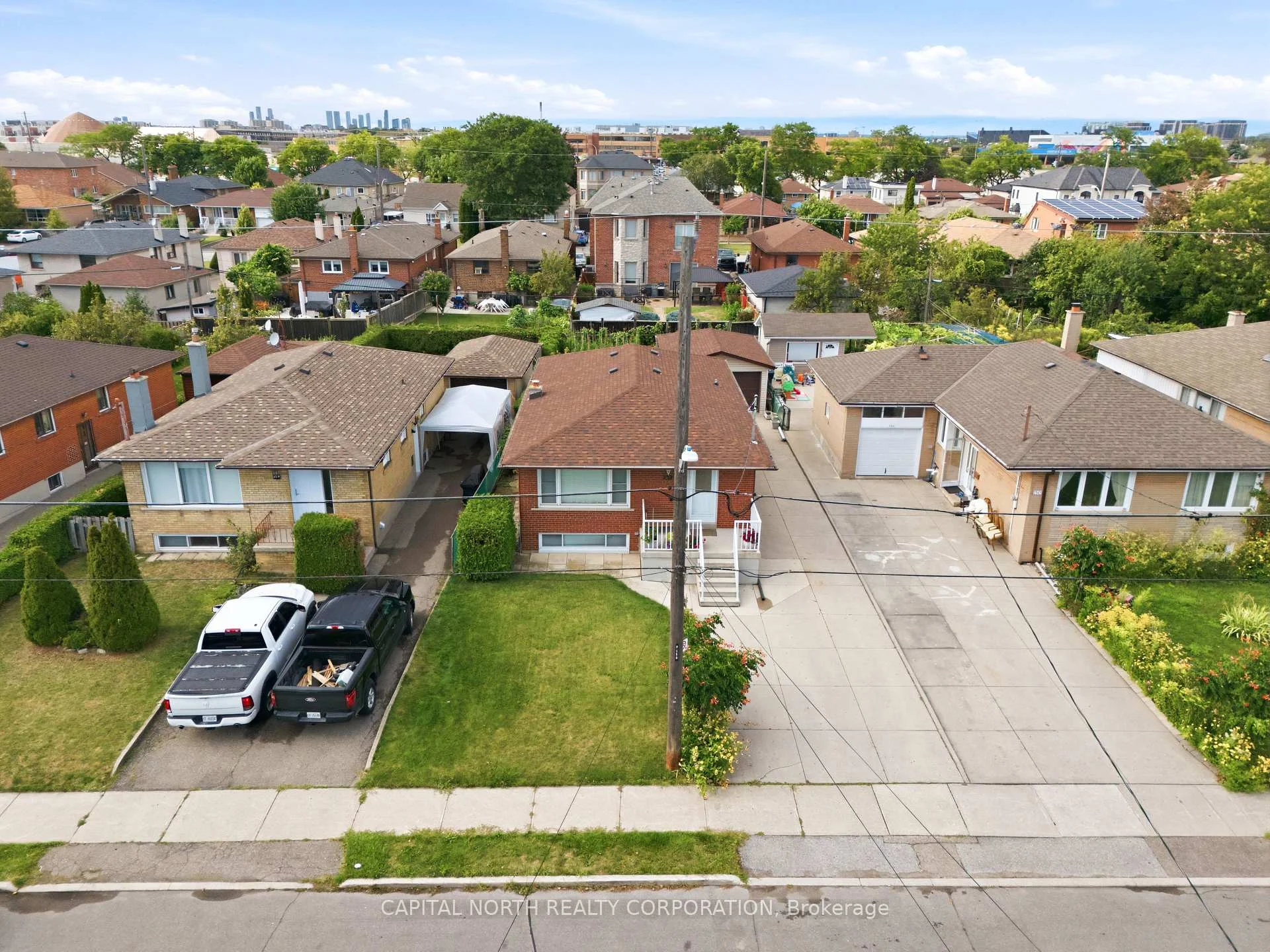 Photo 52 of 152 Katherine Road, North York, Downsview-Roding-CFB — HOMEH