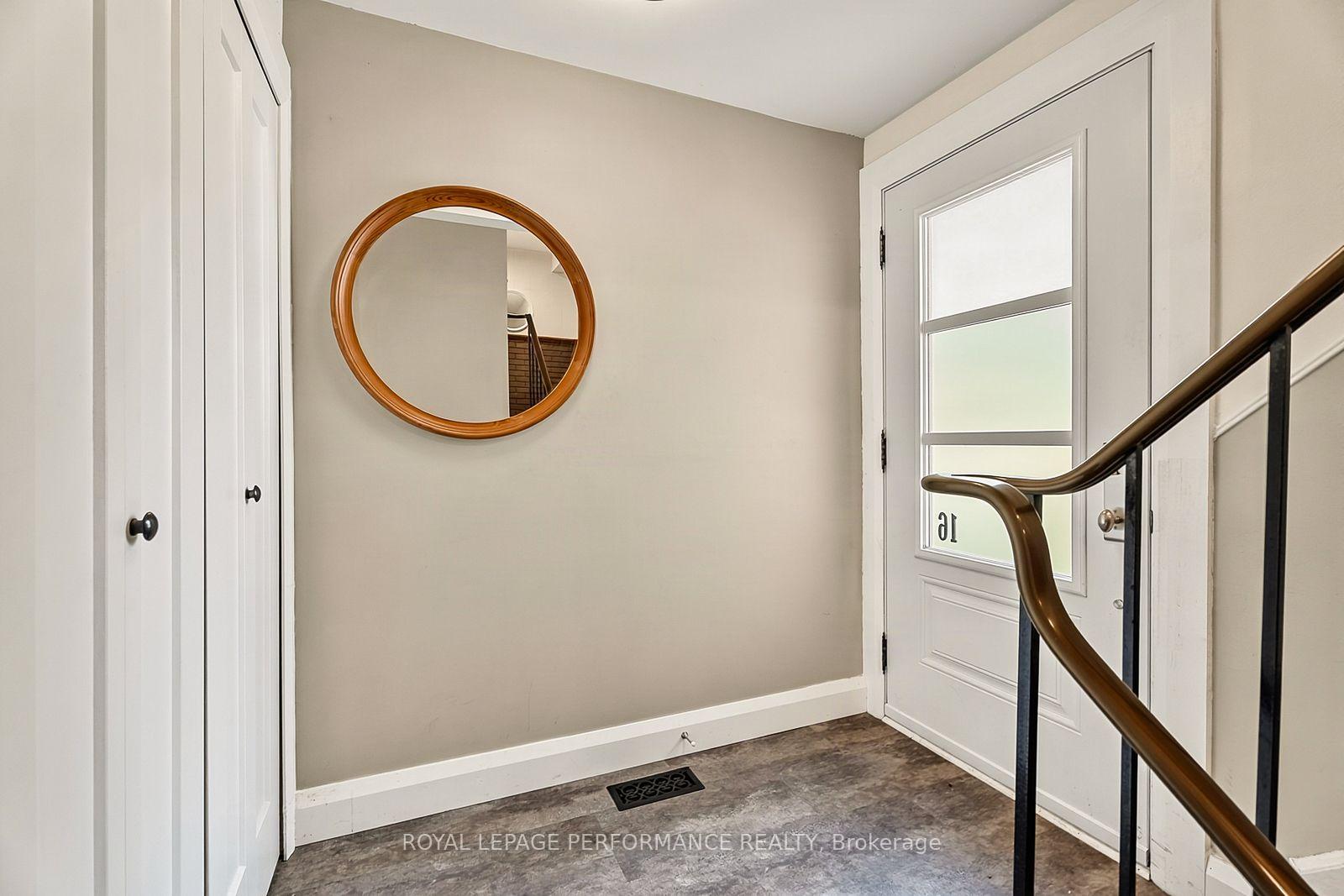 Photo 6 of 16 Woodmount Crescent, Ottawa, Borden Farm/Stewart Farm/Carleton Heights/Parkwood Hills — HOMEH