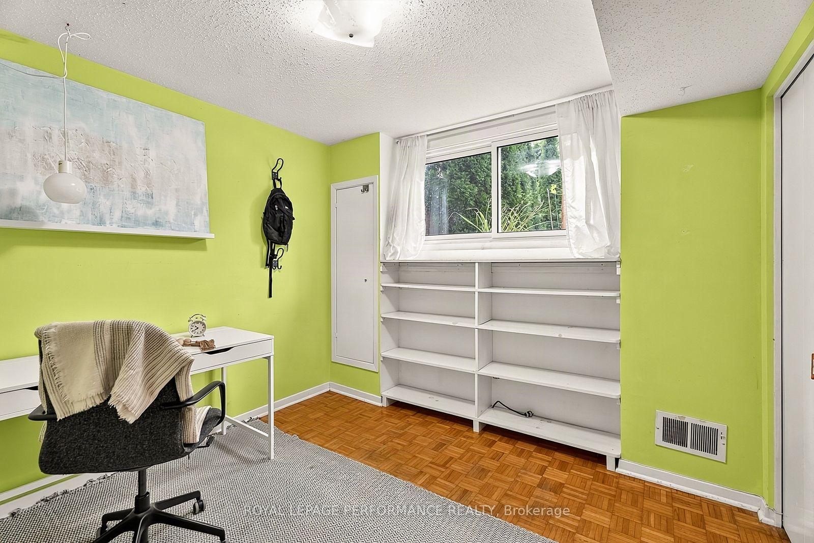 Photo 30 of 16 Woodmount Crescent, Ottawa, Borden Farm/Stewart Farm/Carleton Heights/Parkwood Hills — HOMEH