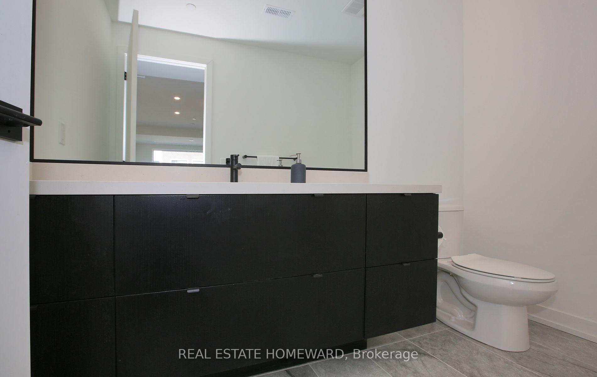 Photo 9 of Unit J301, 11 Walder Lane, Richmond Hill, Devonsleigh — HOMEH