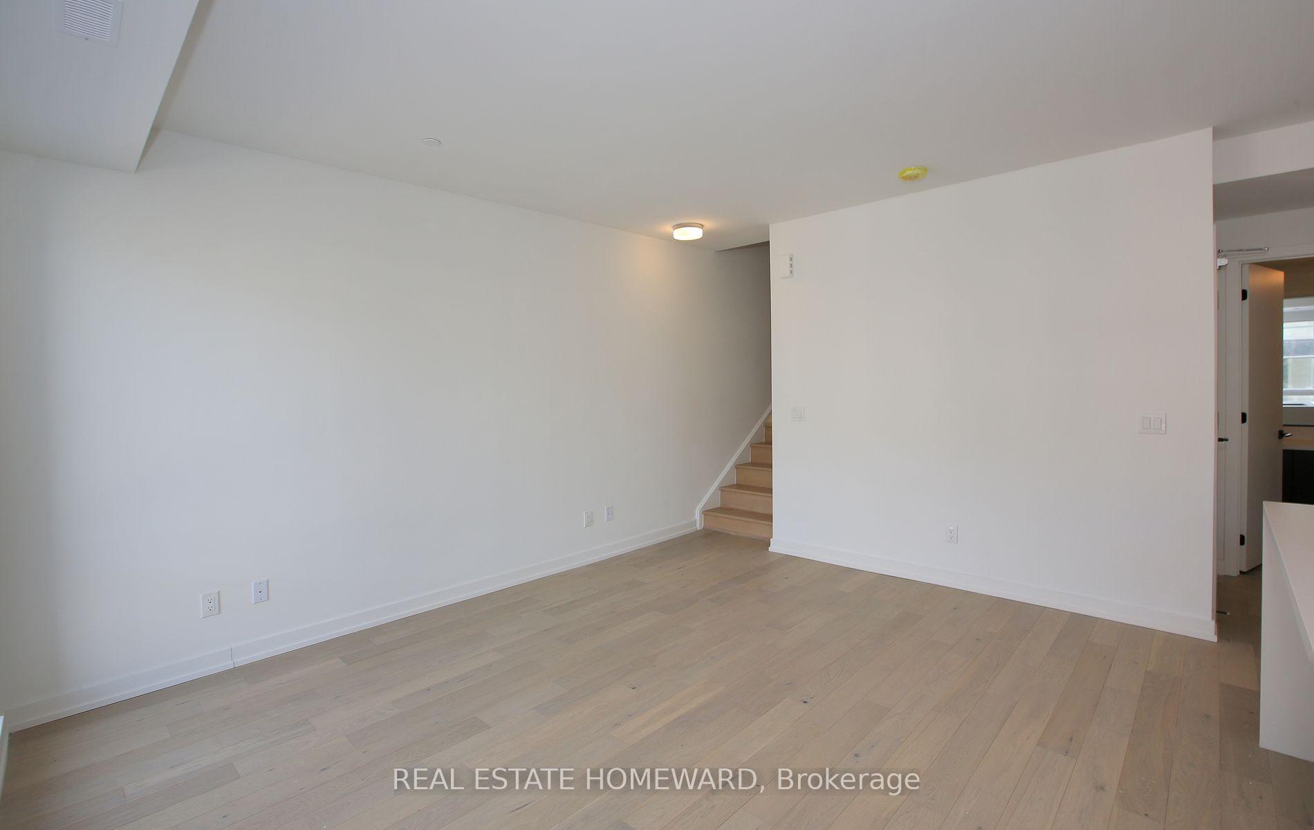 Photo 17 of Unit J301, 11 Walder Lane, Richmond Hill, Devonsleigh — HOMEH