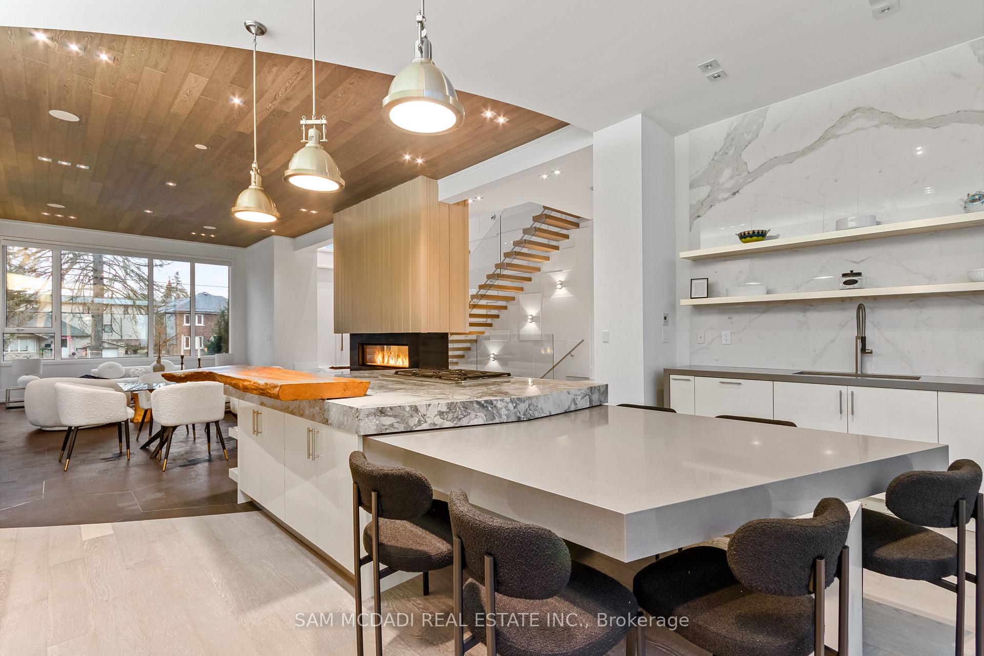 Photo 10 of 67 Lake Promenade, Etobicoke, Long Branch — HOMEH