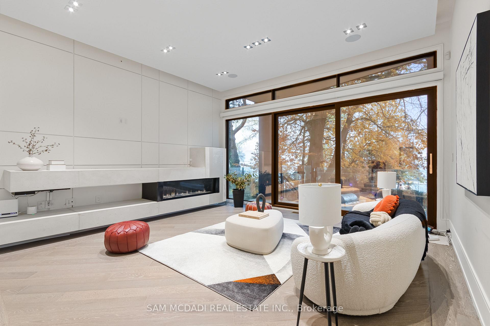Photo 16 of 67 Lake Promenade, Etobicoke, Long Branch — HOMEH