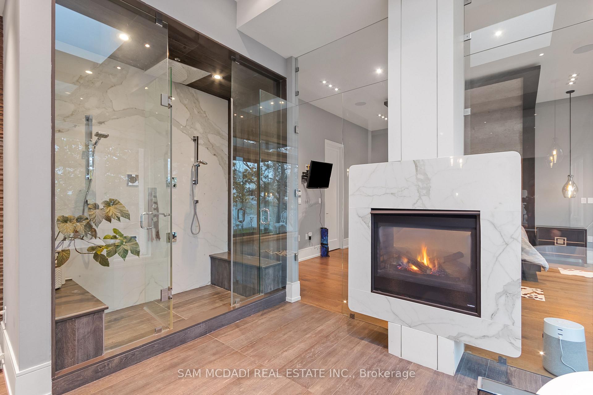 Photo 22 of 67 Lake Promenade, Etobicoke, Long Branch — HOMEH