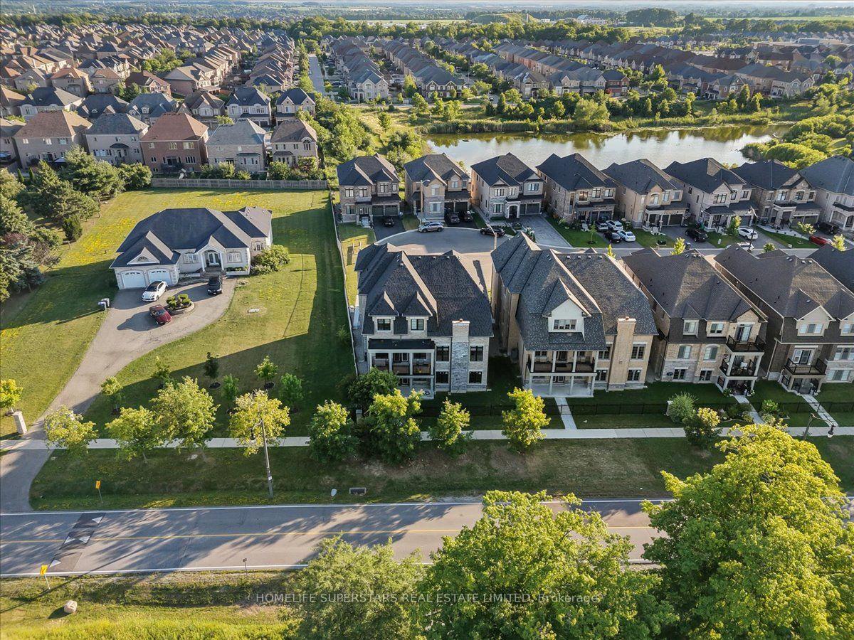 Photo 34 of 39 Lost Canyon Way, Brampton, Credit Valley — HOMEH