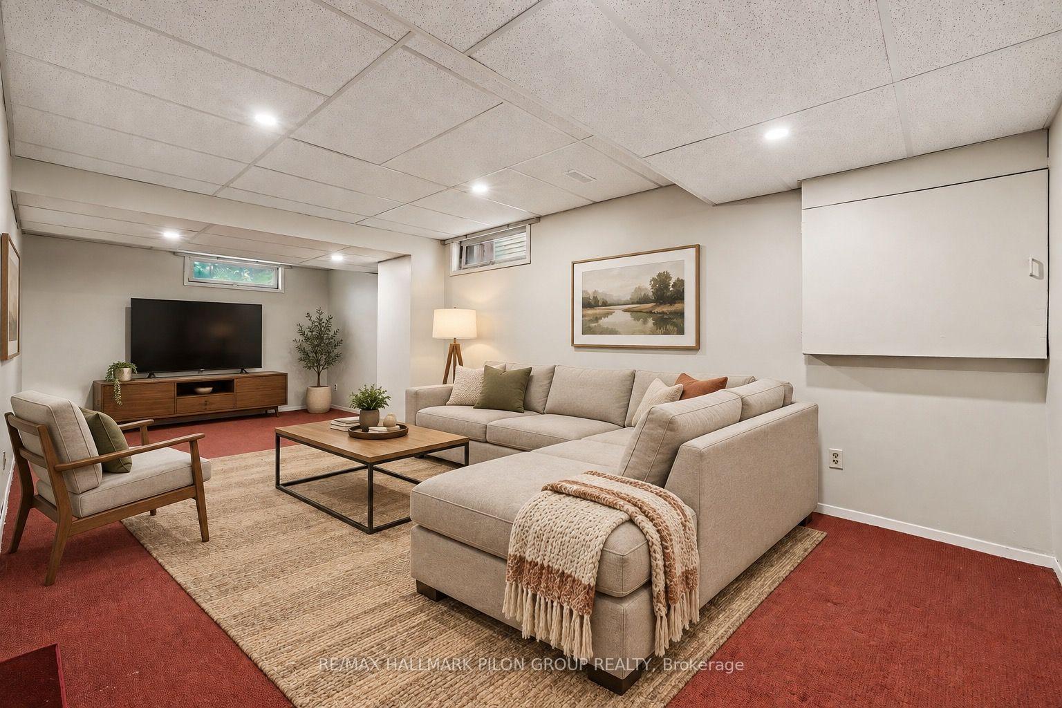 Photo 19 of 420 Cloverheath Crescent, Ottawa, Queenswood Heights South — HOMEH