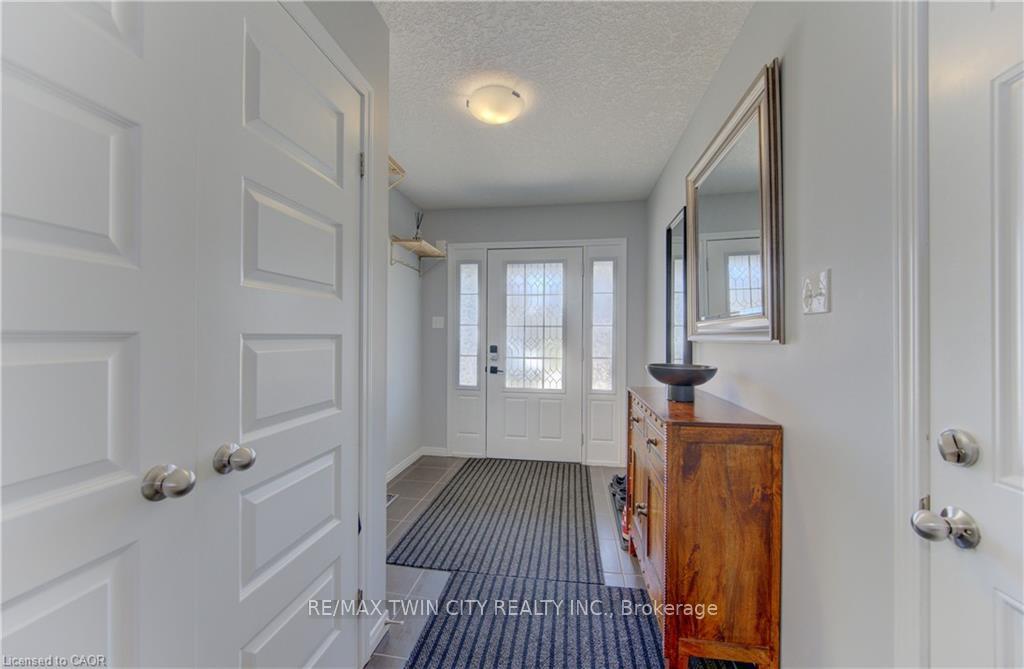 Photo 5 of 232 Cranbrook Street, Kitchener, Doon South — HOMEH