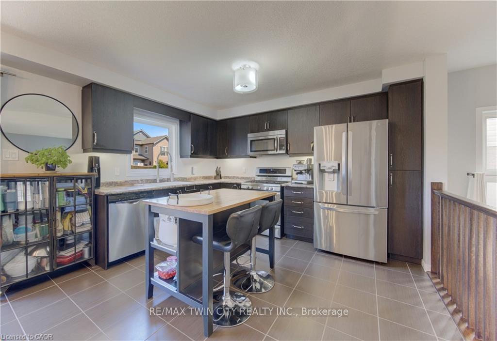 Photo 10 of 232 Cranbrook Street, Kitchener, Doon South — HOMEH