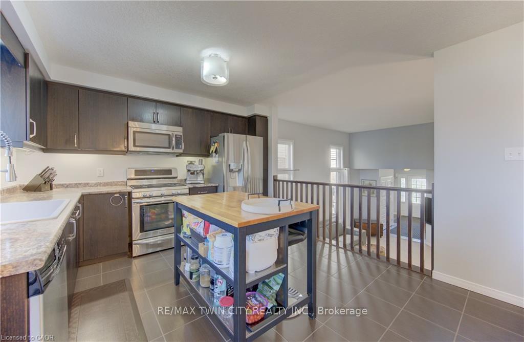 Photo 16 of 232 Cranbrook Street, Kitchener, Doon South — HOMEH