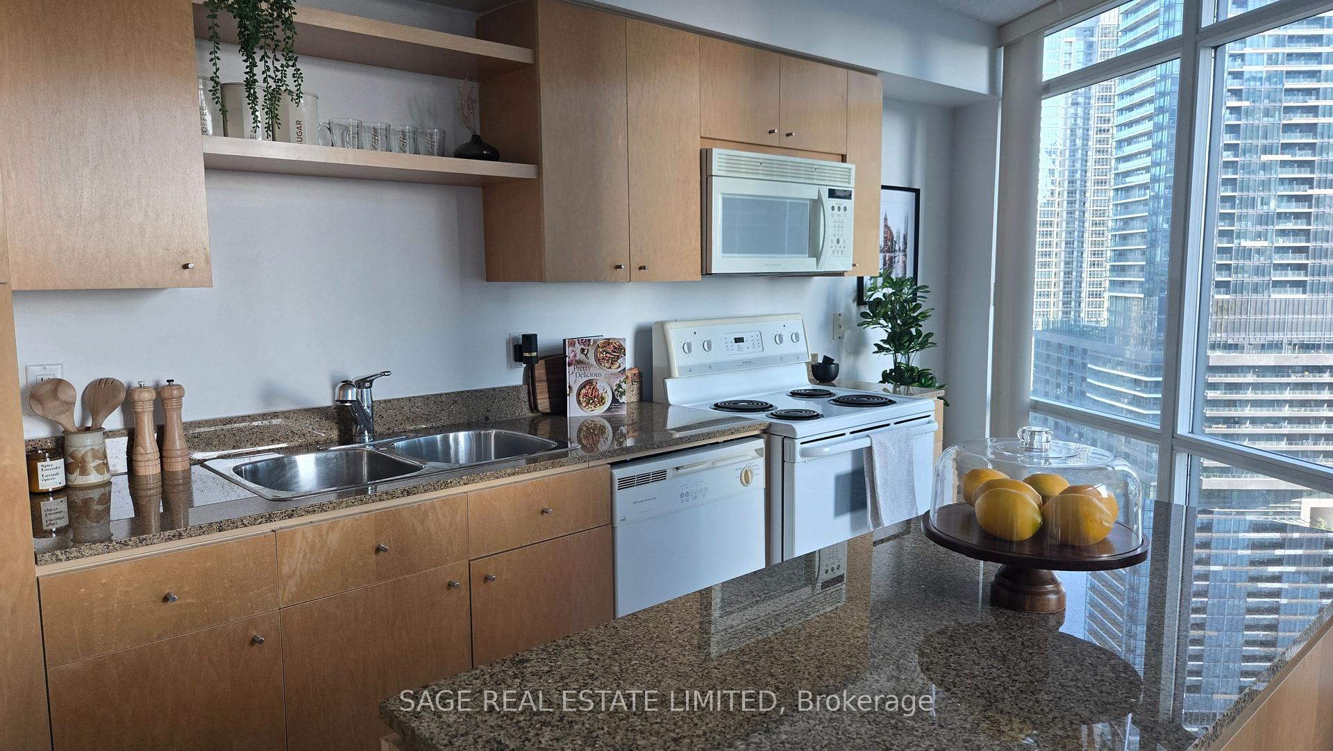 Photo 11 of Unit 2109, 361 Front Street W, Toronto, Waterfront Communities — HOMEH