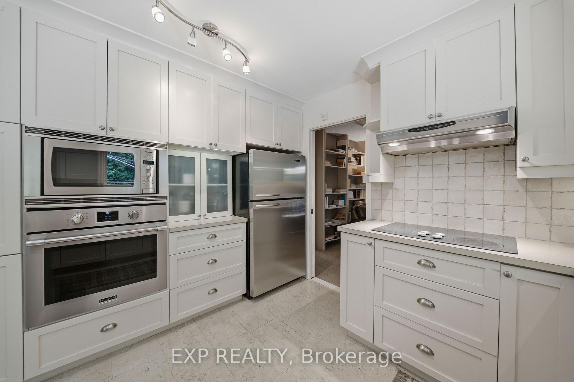 Photo 6 of 919 Plante Drive, Ottawa, Hunt Club/Western Community — HOMEH