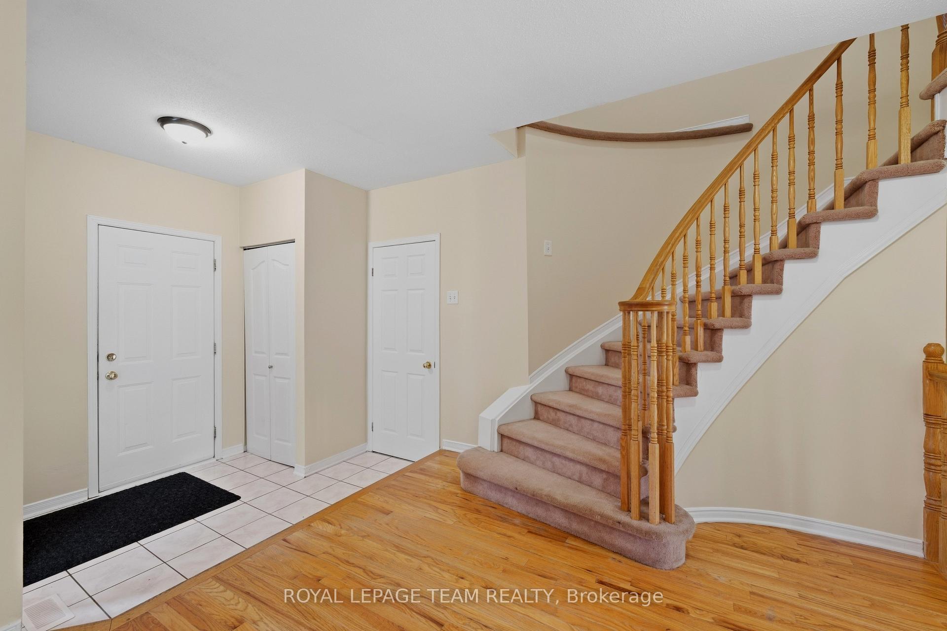 Photo 11 of 418 Beatrice Drive, Ottawa, Barrhaven - Longfields — HOMEH