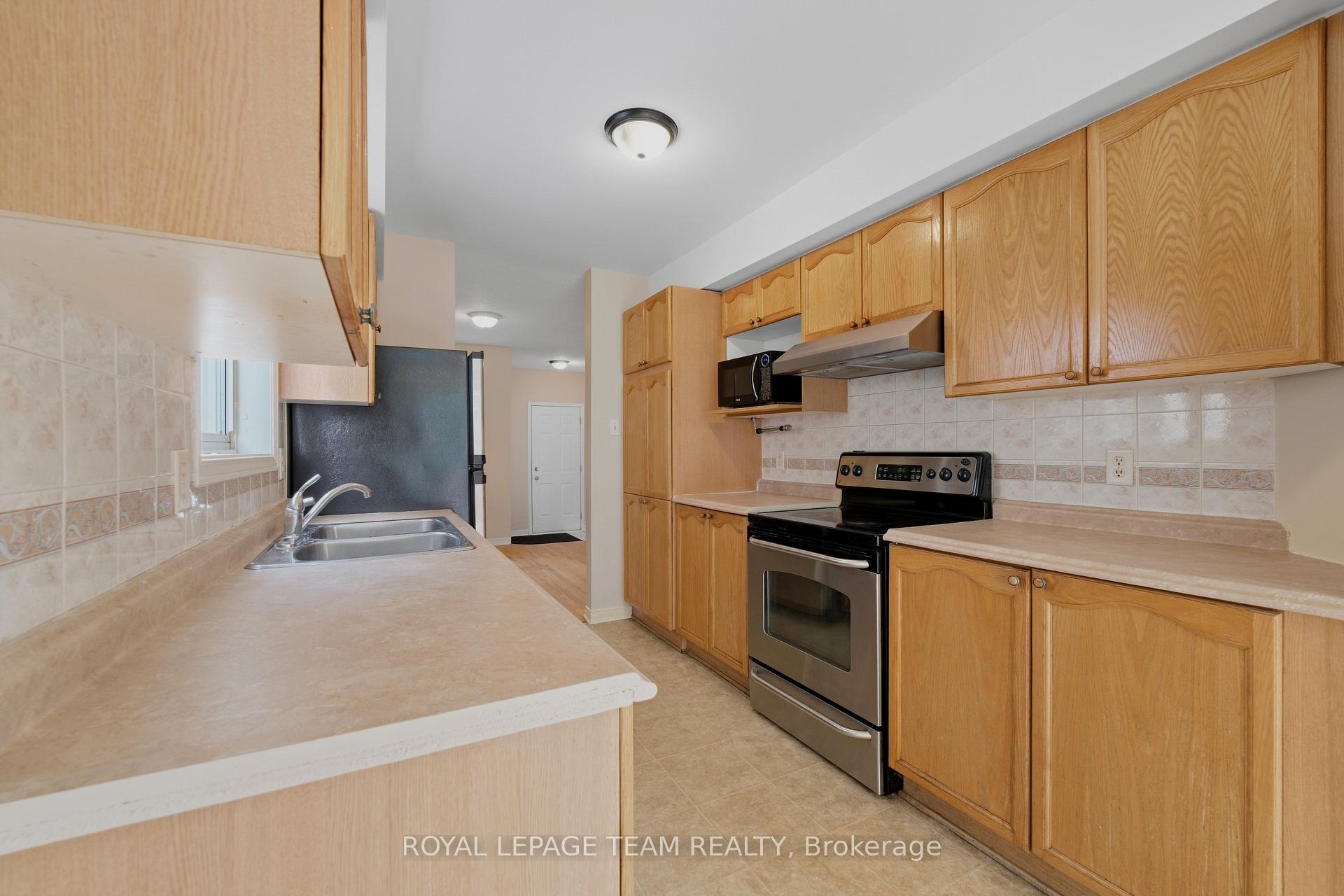Photo 15 of 418 Beatrice Drive, Ottawa, Barrhaven - Longfields — HOMEH