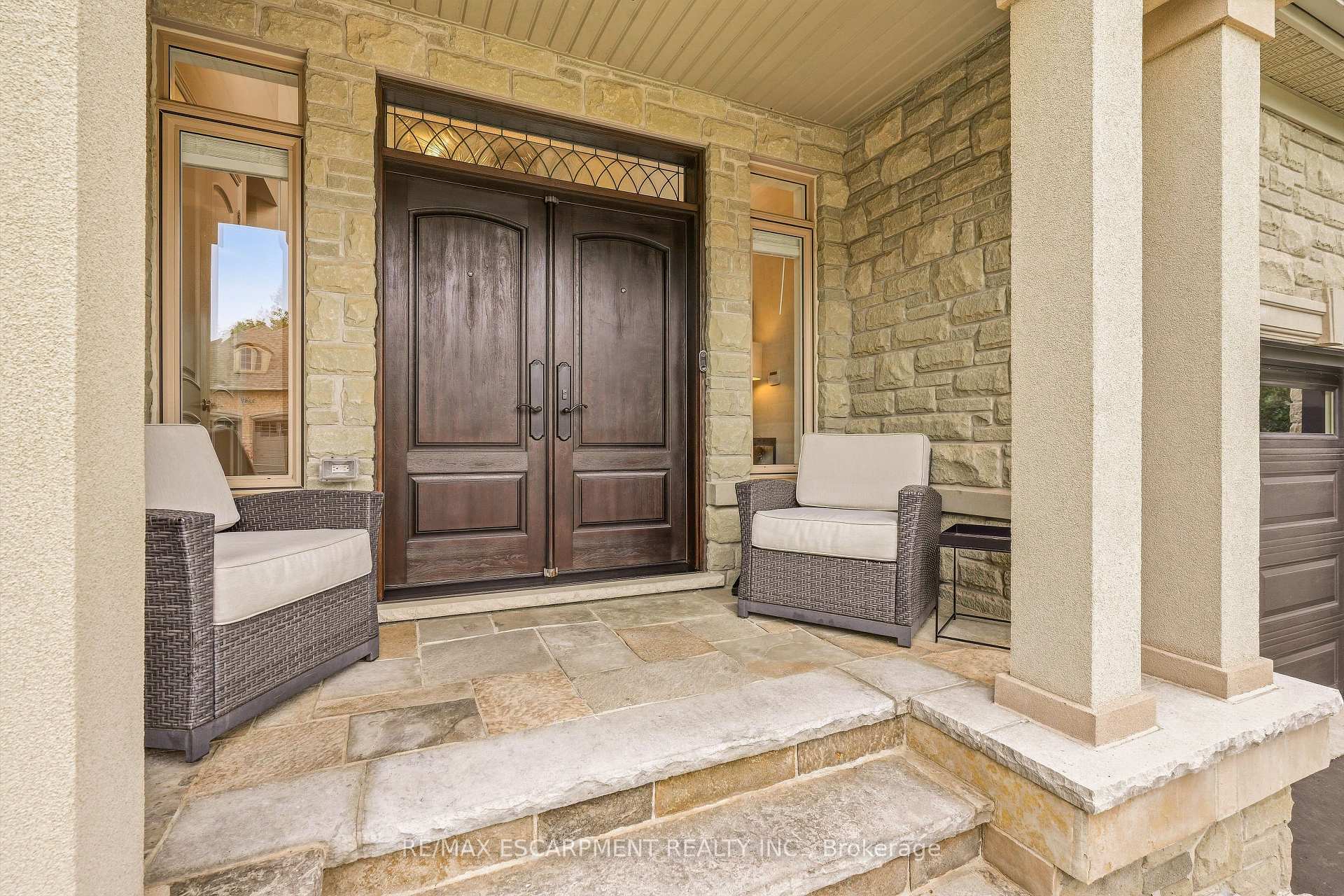 Photo 2 of 3248 Ribble Crescent, Oakville, Bronte Creek — HOMEH