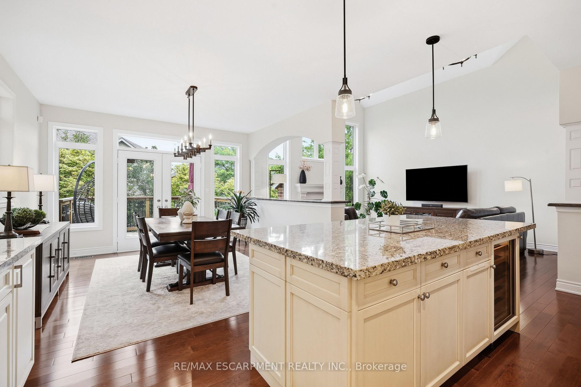 Photo 11 of 3248 Ribble Crescent, Oakville, Bronte Creek — HOMEH