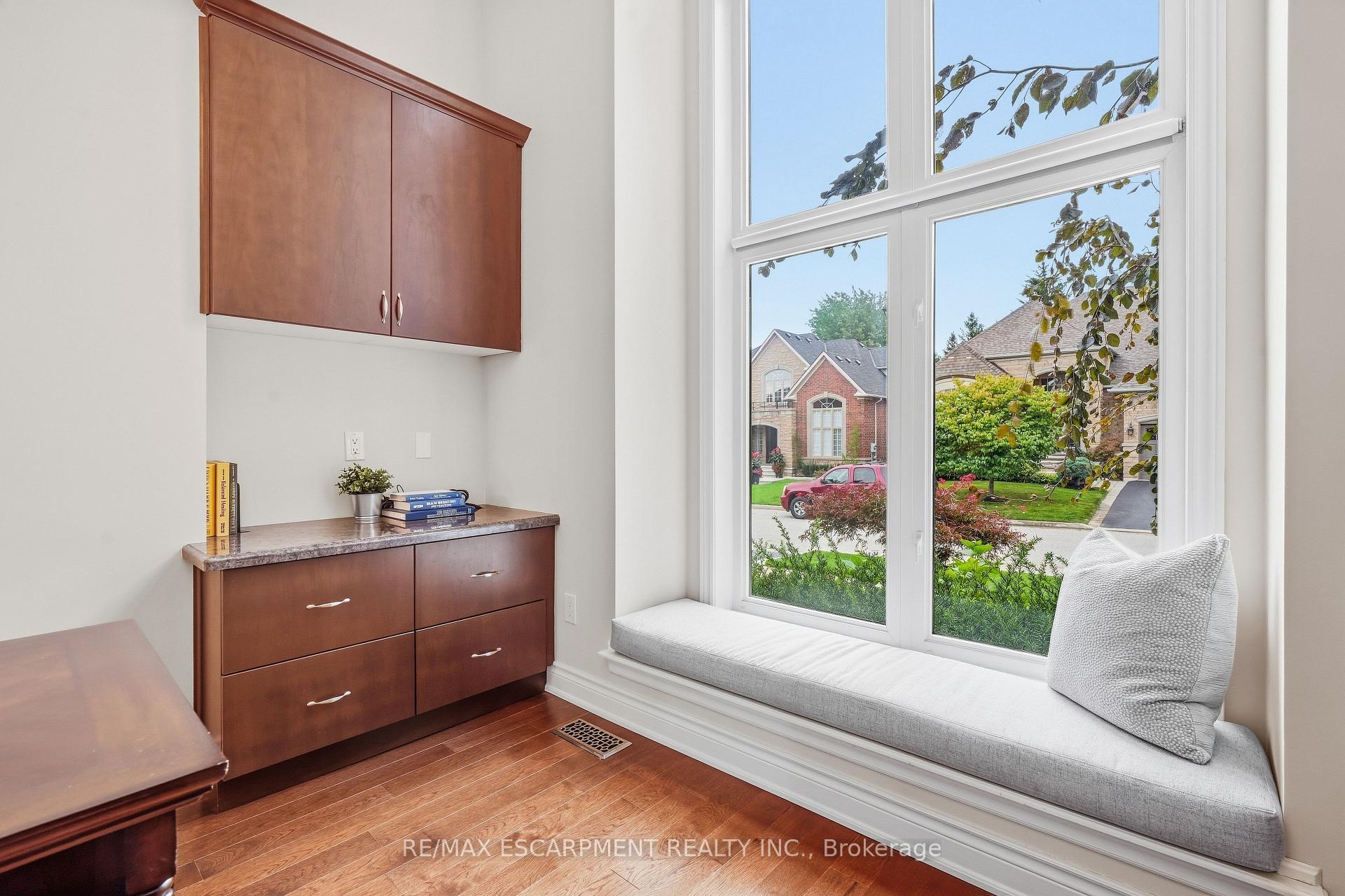 Photo 24 of 3248 Ribble Crescent, Oakville, Bronte Creek — HOMEH