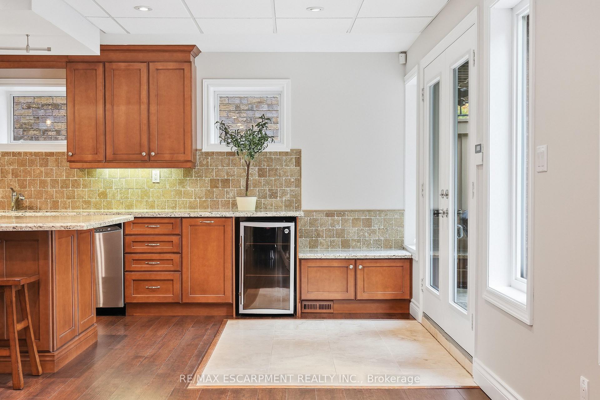 Photo 37 of 3248 Ribble Crescent, Oakville, Bronte Creek — HOMEH