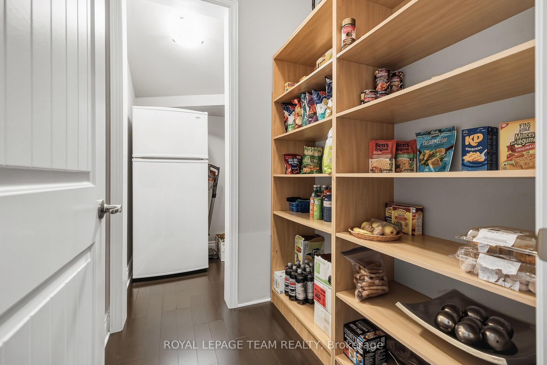 Photo 14 of 1419 Balmoral Drive, Ottawa, Cedardale — HOMEH