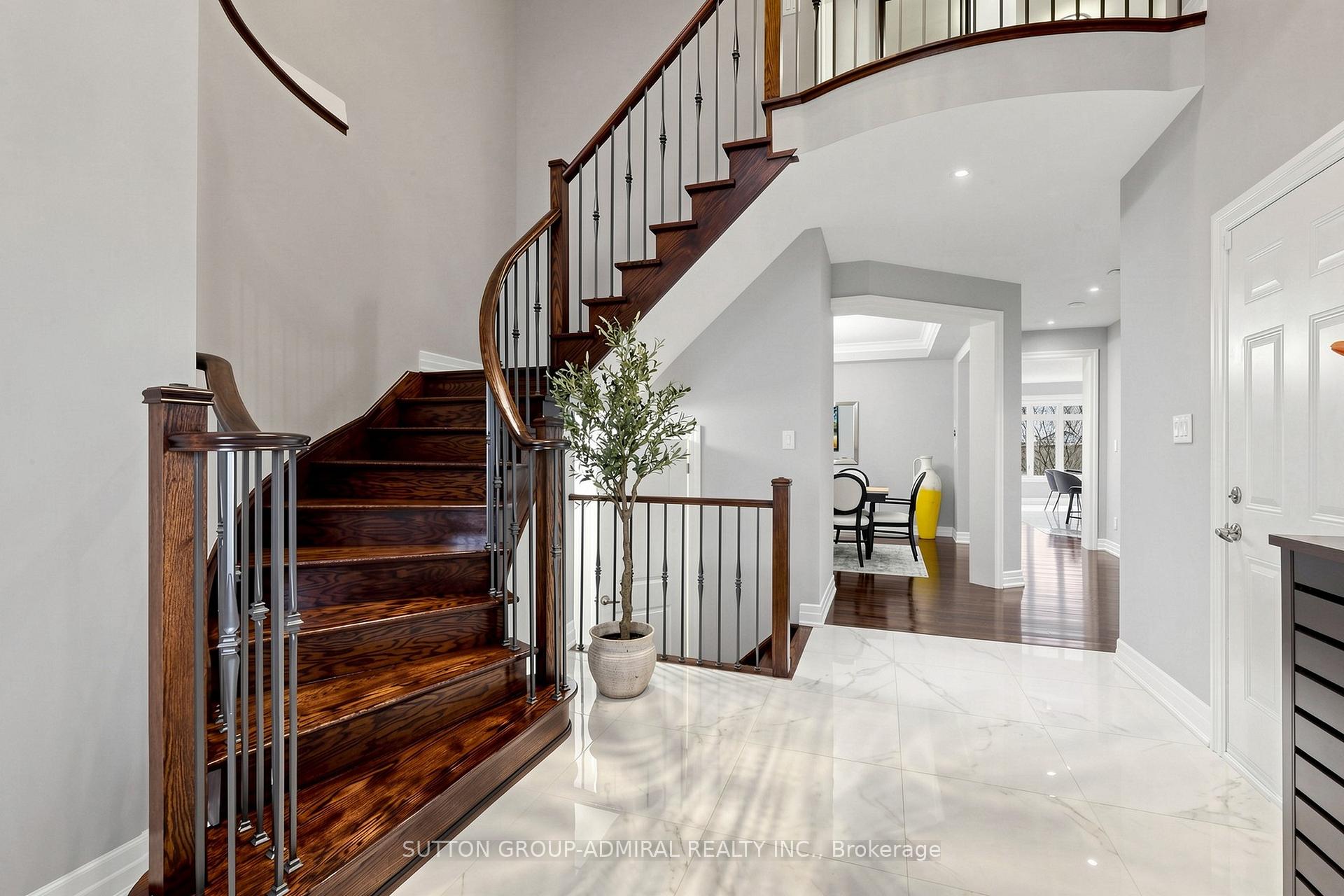 Photo 6 of 32 Nicort Road, King, King City — HOMEH