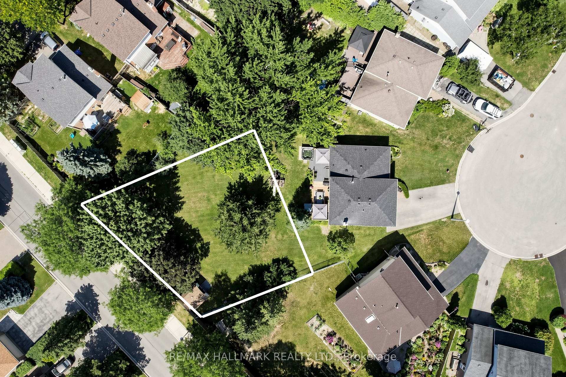 Photo 3 of 103 Spruce Street, Aurora, Aurora Village — HOMEH
