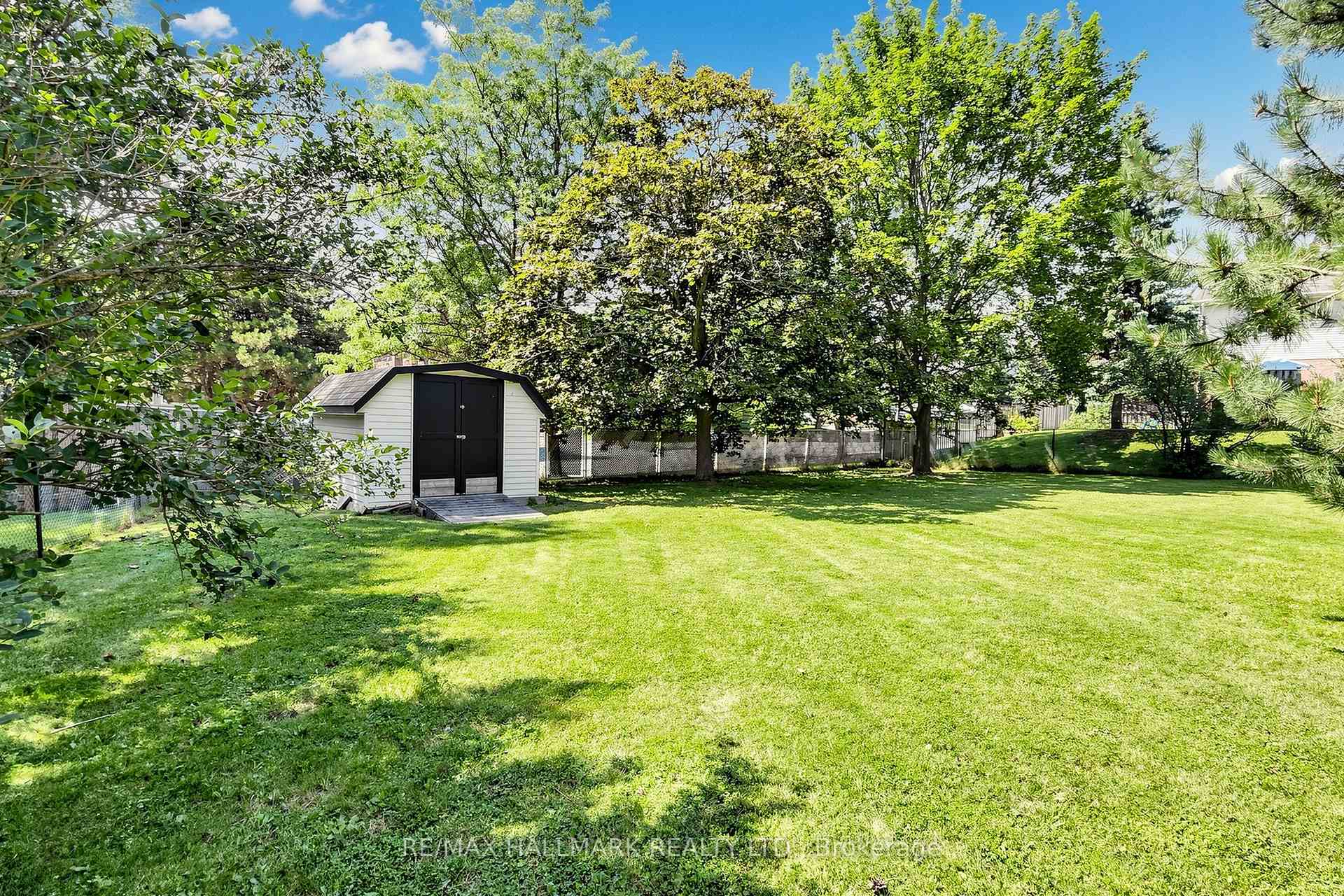 Photo 10 of 103 Spruce Street, Aurora, Aurora Village — HOMEH