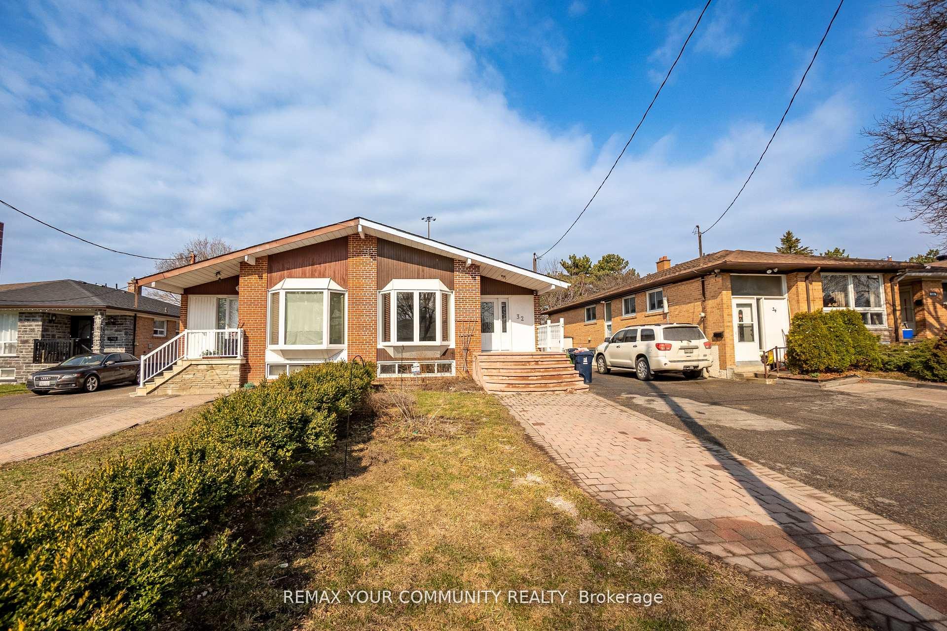 Photo 1 of Unit Main, 32 Marbury Crescent, North York, Parkwoods-Donalda — HOMEH