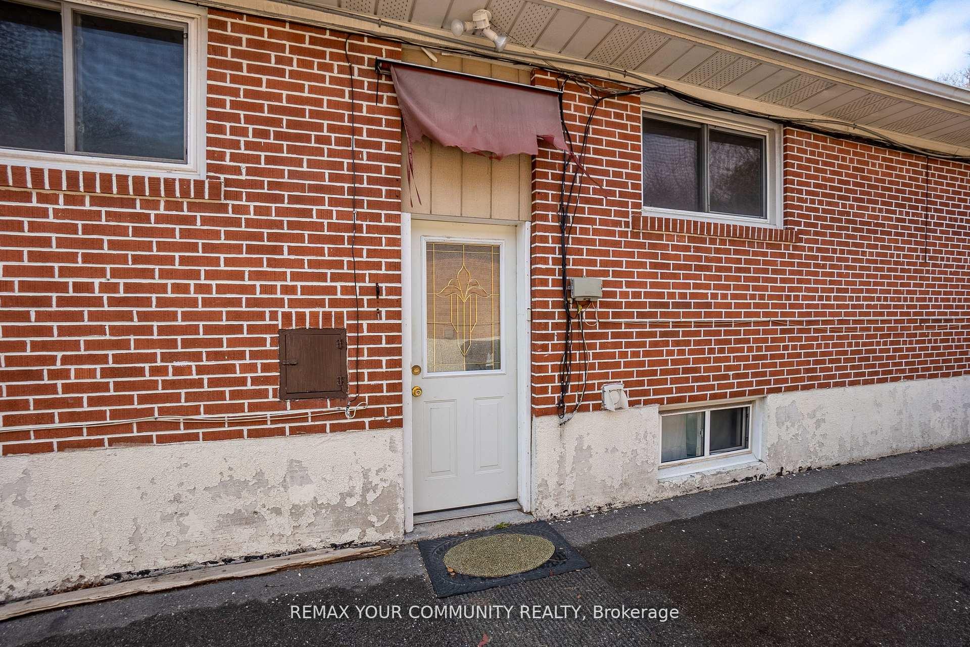 Photo 19 of Unit Main, 32 Marbury Crescent, North York, Parkwoods-Donalda — HOMEH