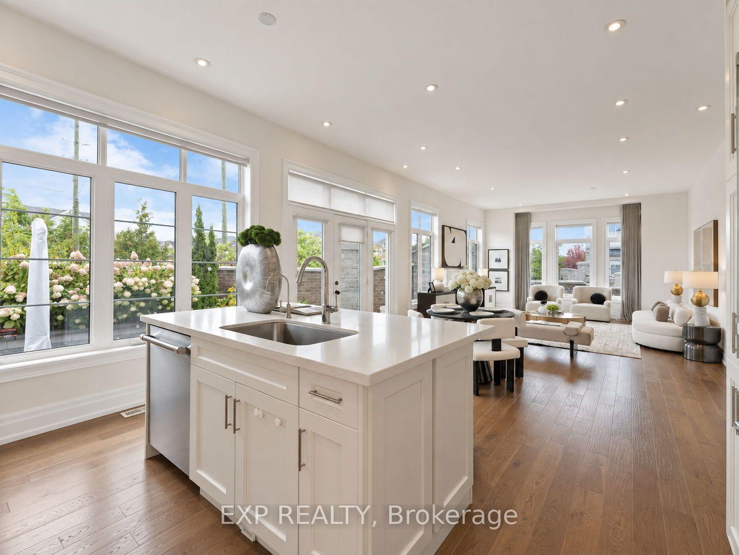 Photo 2 of 34 Settlement Crescent, Richmond Hill, Jefferson — HOMEH