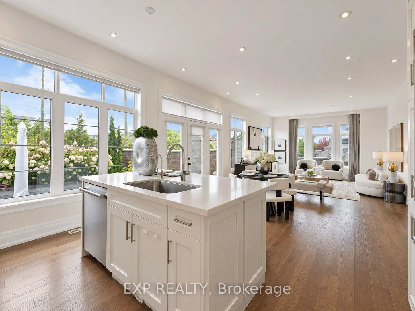 Photo 1 of 34 Settlement Crescent, Richmond Hill, Jefferson — HOMEH