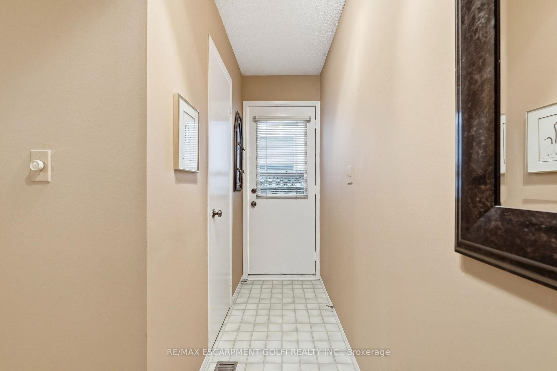 Photo 13 of 89 Brigade Drive, Hamilton, Crerar — HOMEH
