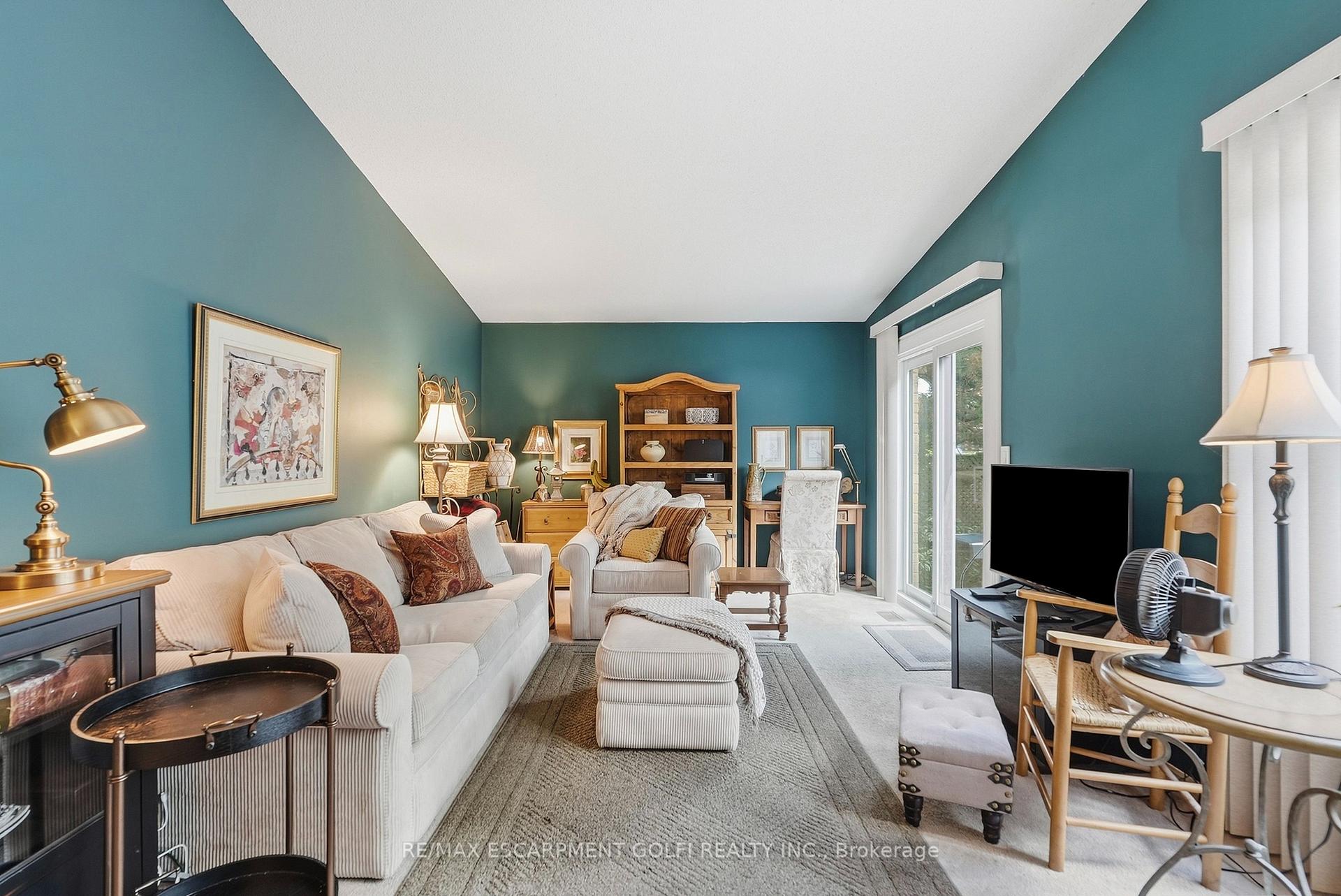Photo 16 of 89 Brigade Drive, Hamilton, Crerar — HOMEH