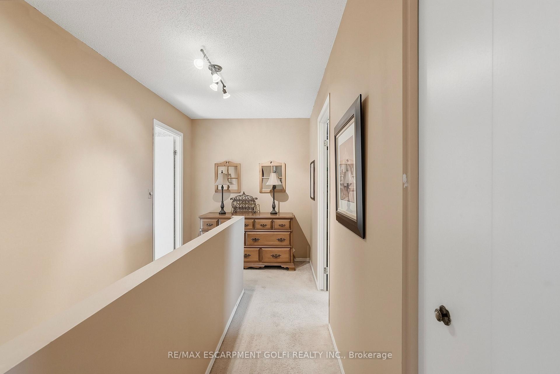 Photo 20 of 89 Brigade Drive, Hamilton, Crerar — HOMEH