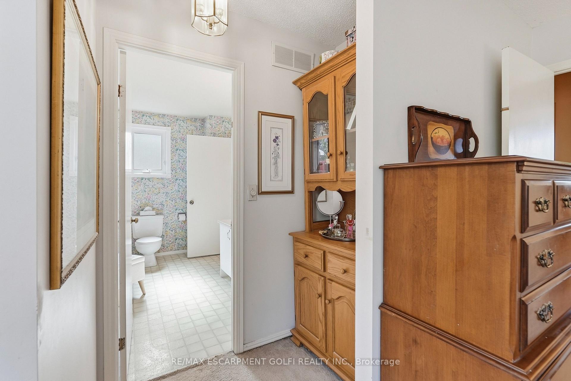 Photo 24 of 89 Brigade Drive, Hamilton, Crerar — HOMEH