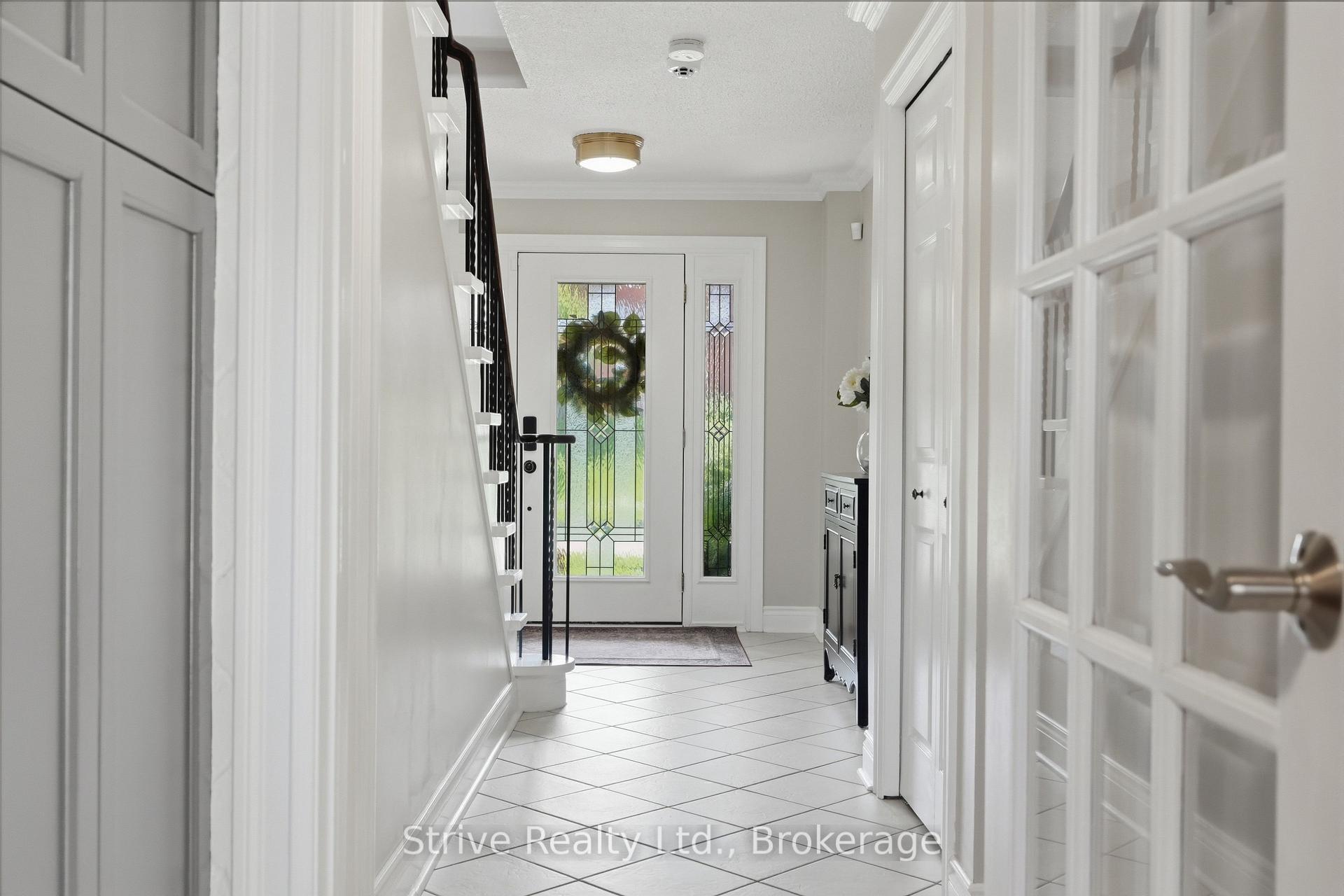 Photo 4 of 73 Rhonda Boulevard, Clarington, Bowmanville — HOMEH