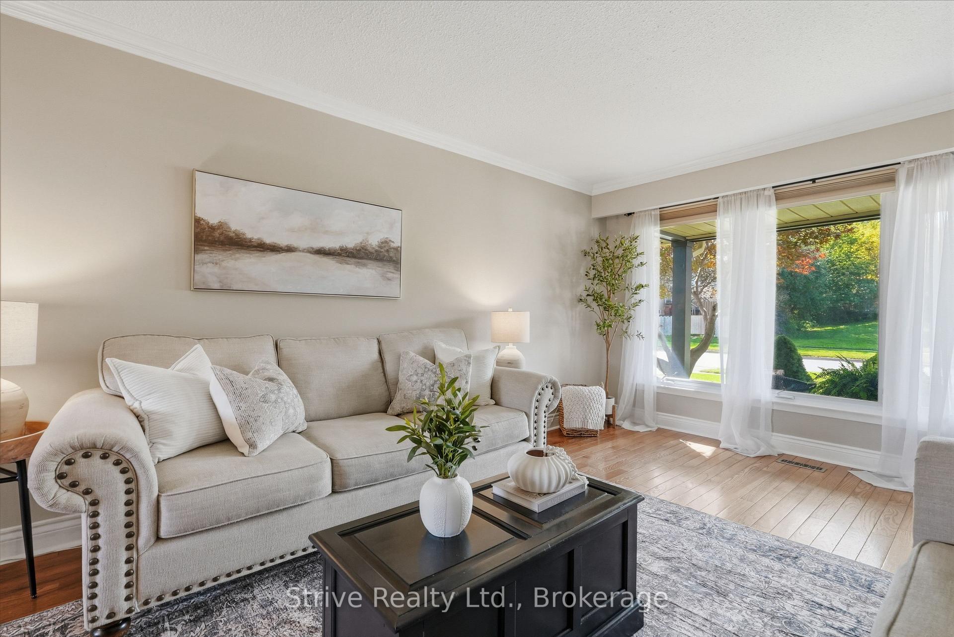 Photo 11 of 73 Rhonda Boulevard, Clarington, Bowmanville — HOMEH