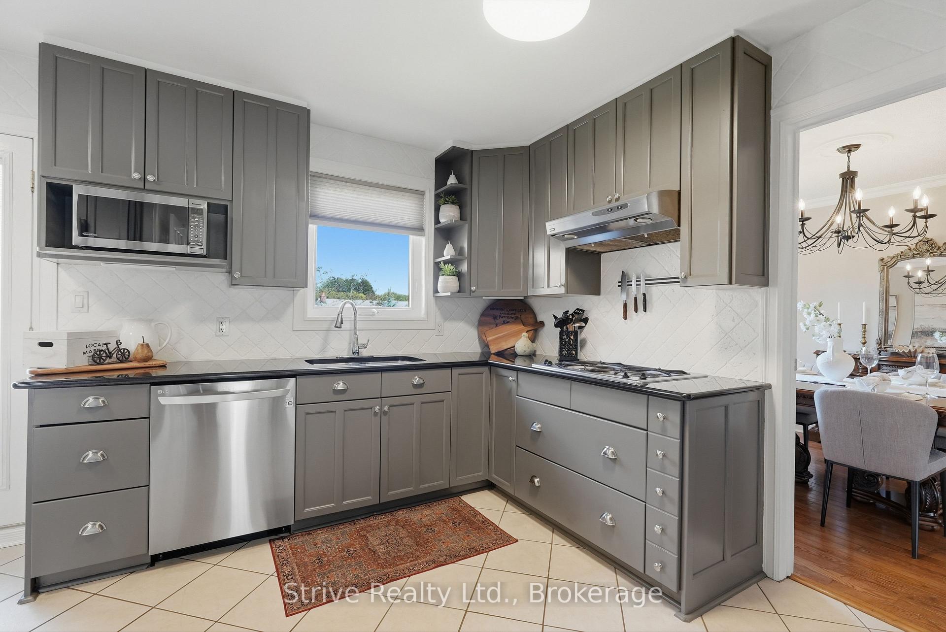 Photo 15 of 73 Rhonda Boulevard, Clarington, Bowmanville — HOMEH